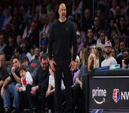 火箭1喜讯2不利！乌度卡被冤枉申京1数据骤降，阿杜被啃老坐实