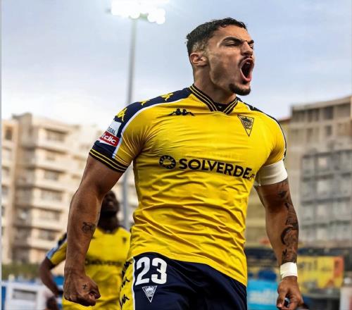 泰山队中卫补强杀出新黑马，曾在本菲卡踢首发，未来将正式挑大梁