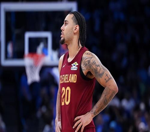 进步神速！骑士二年级锋线新星已经成长为联盟顶级3D球员了