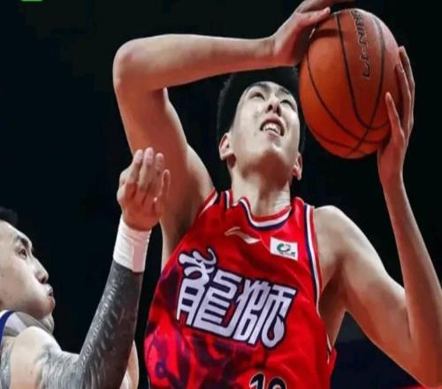 广州9385山东，郭艾伦伤退，徐昕17+10+4帽，克里斯22+16