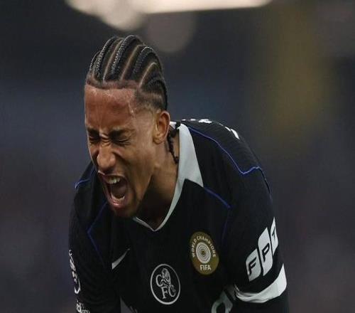 佩德罗帽子戏法超越德罗巴，帕尔默建功，切尔西41维拉比肩曼城