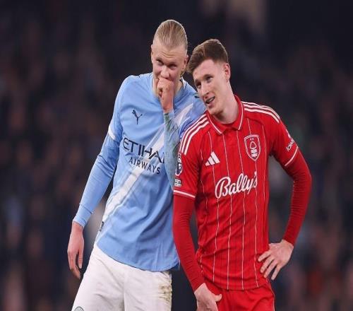 悲喜夜：曼城跌倒枪手吃饱，切尔西41维拉，曼联造95年耻辱纪录