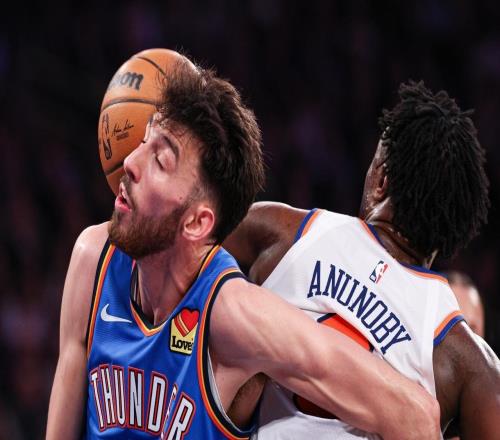 雷霆最后6秒死里逃生！亚历山大一纪录逼平张伯伦