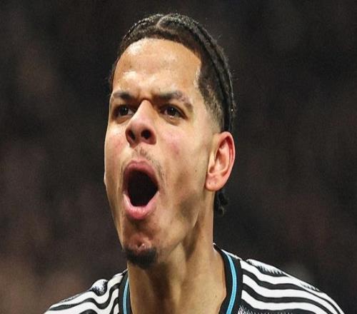 12！英超争四乱了：卡帅首败+4队差3分，3场硬仗定曼联命运