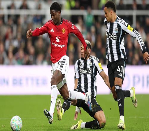 熟悉的剧情，曼联本赛季第二次在11打10的情况下输球