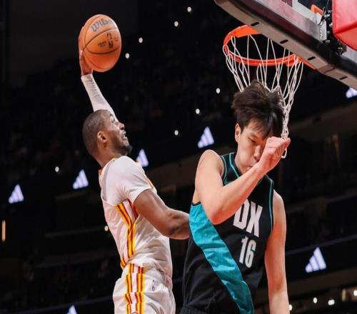 谢谢你勇士！隔扣杨瀚森的库明加，在老鹰起飞了！换队对大家都好