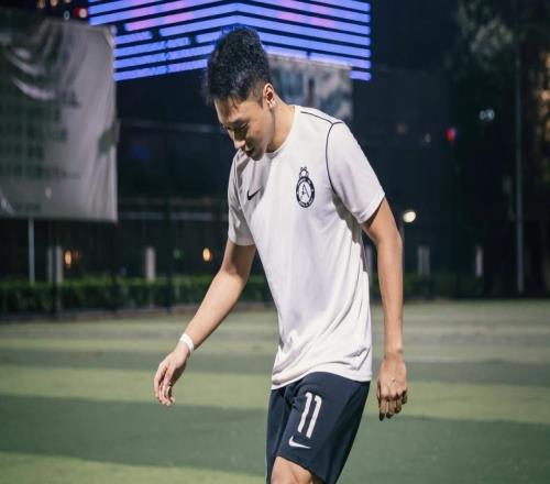 中超没抢到票来这里，还有球衣免费送