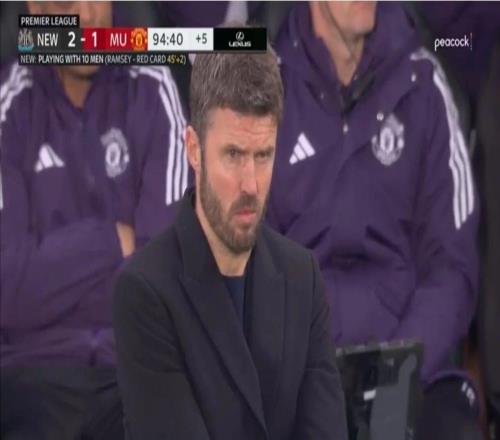 曼联39天才两战，卡里克敦促球员反思！少踢10场多一人还跑输纽卡