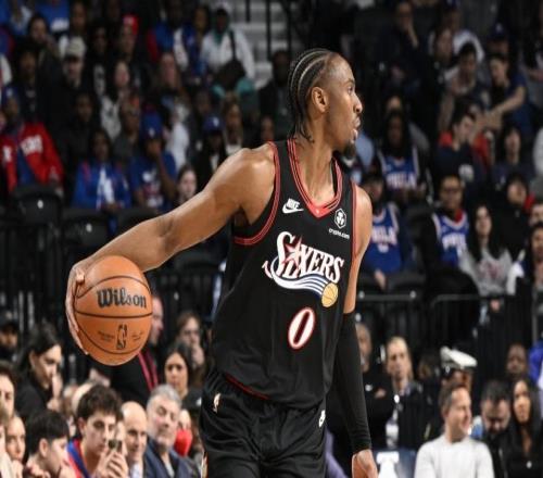 76人险胜送爵士7连败：马克西25+6沃克22+10乔治30分