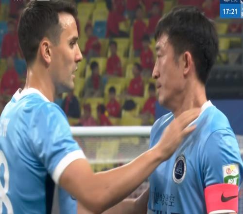 随着蓉城51大胜新鹏城，中超最新积分榜出炉！申花落后榜首13分