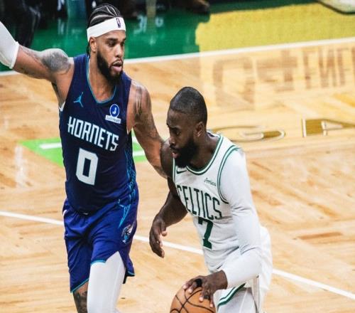 塔图姆已沦老二甜瓜JR都称布朗是绿凯领袖美记：獭兔早已知悉