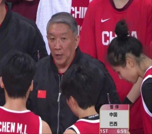 中国女篮6分力克巴西，刘禹彤17+7张子宇11分，两大问题明显！