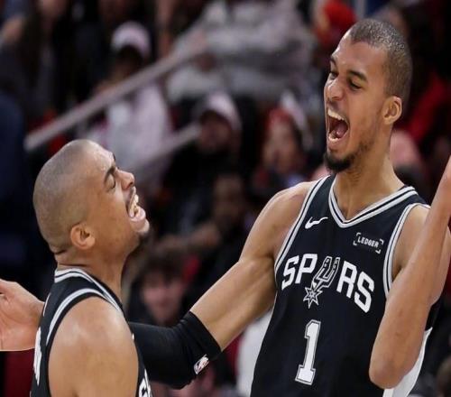 文班亚马38+16+5封盖，福克斯29分力压状元郎，马刺双杀东部第一