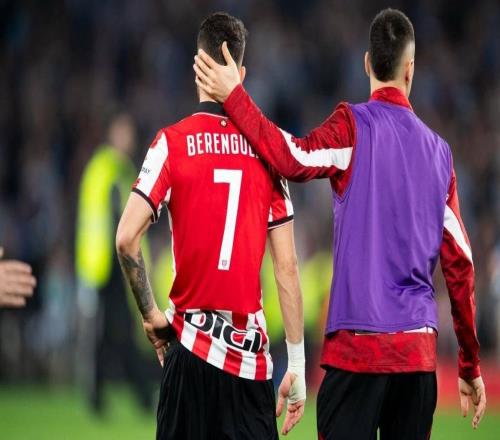 毕包球迷：我们是坨大粪，皇社是边上那坨块头大一点的