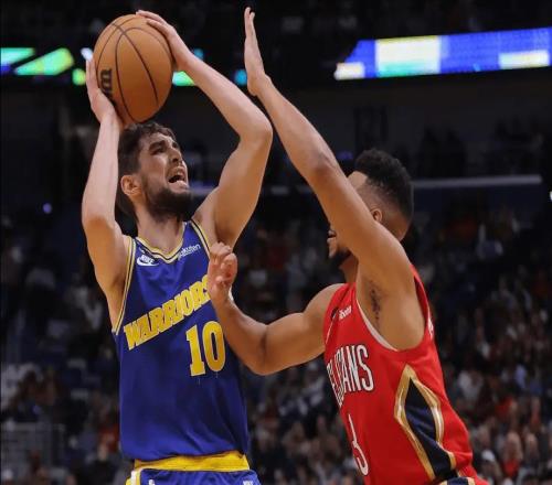 场均19.7分+队内得分王！两年前还是底薪，勇士旧将超级逆袭成功