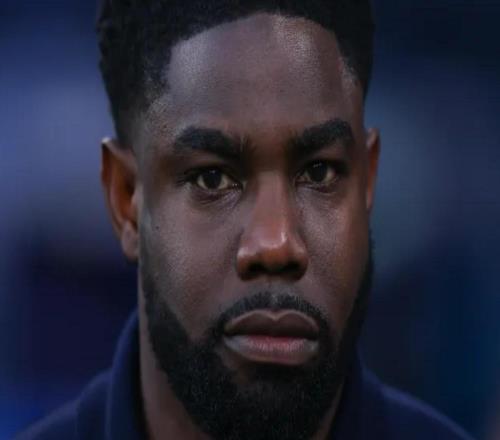 理查兹：曼联首发阵容很强，替补席冲击力就完全不一样了