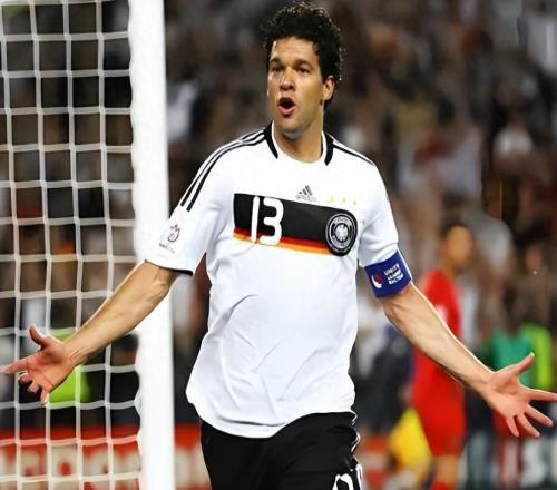 鲁能新大鱼终于要在正赛亮相挑大梁，中超首轮就有望登场