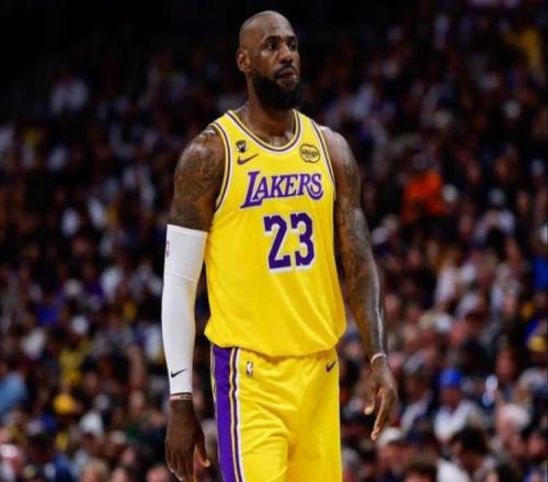 湖人两缺陷明显，詹姆斯带坏消息！东契奇要小心一事，约基奇摊牌