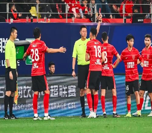 正式官宣！中足联公布中超首轮裁判，执法国安主裁曾遭足协禁赛