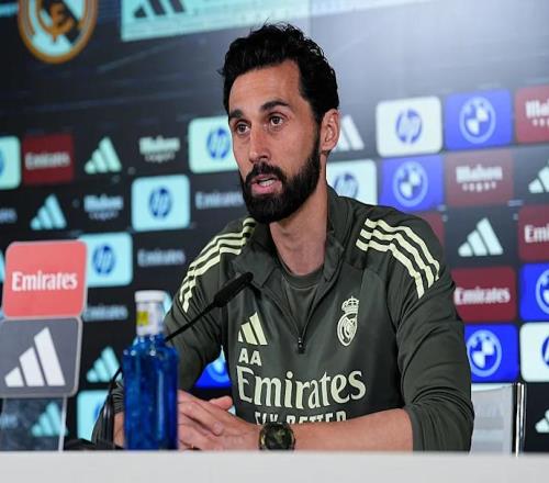 皇马中场引援遇挫，头号目标明确拒绝离队