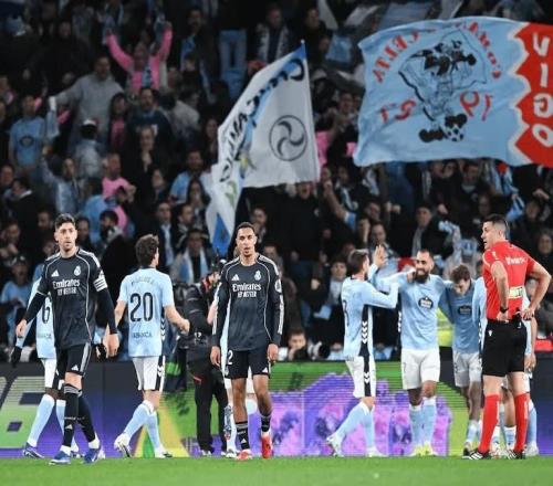 不对抗不拦截不冲刺不上抢！西媒怒批阿诺德是灾难遇到曼城更惨