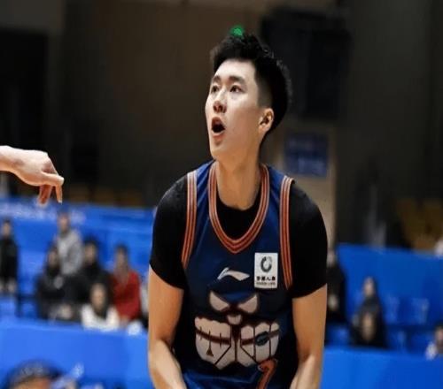 星锐队9476大学生联队球员评价：2人满分，7人及格，2人低迷