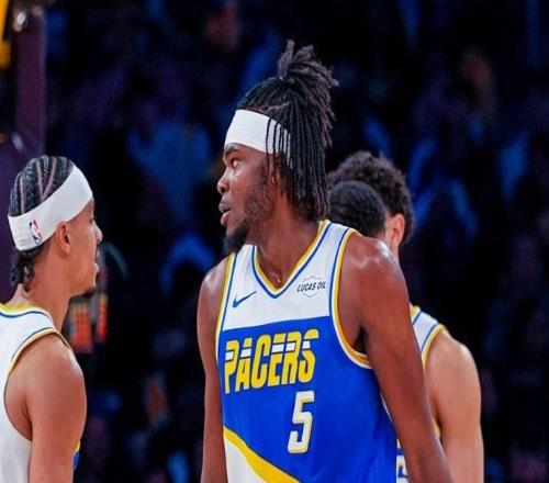 东契奇44+9+5+3+2造NBA神迹，里夫斯半场8中1，湖人大胜步行者