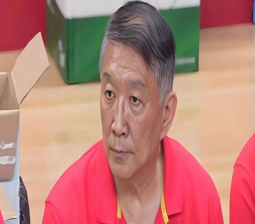 14分钟，砍17分7板！中国女篮冒出一个奇兵，宫鲁鸣收获满满