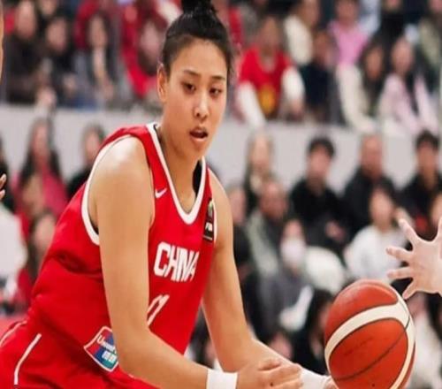 38分钟8投0中合砍0分！女篮双星迷失丢了魂：宫鲁鸣该召回李梦了