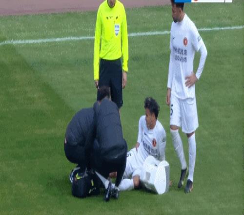 02！辽宁铁人“水土不服”，首轮挨了“两闷棍”，泰山队开门红