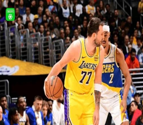 湖人128117轻取步行者，东契奇三节44+9，詹姆斯缺阵