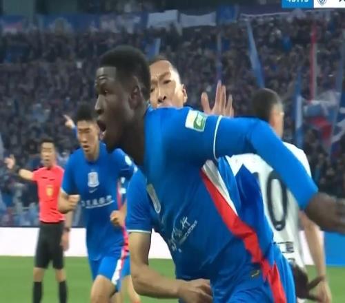 高级货，盖伊中超首秀数据：5次射门3次射正，贡献2球1助