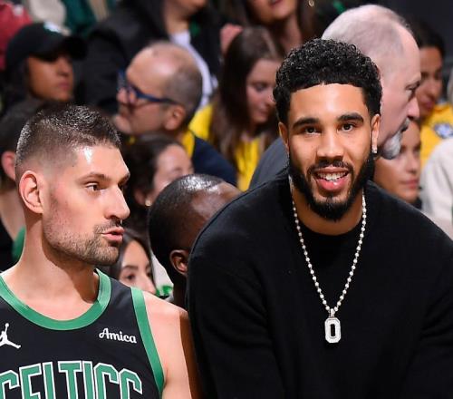 塔图姆刚复出！武切维奇接受无名指骨折手术！绿军在下一盘大棋