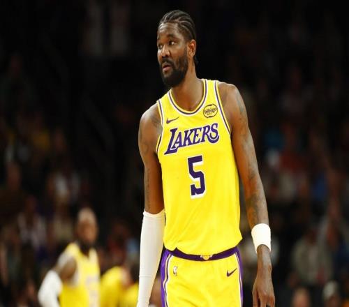 哈哈，湖人队斯马特不小心把球迷批评艾顿表现的言论说了出来