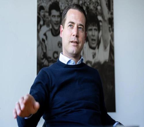 里肯：施洛特贝克续约拖得久对这级别的球员来说算不上异常