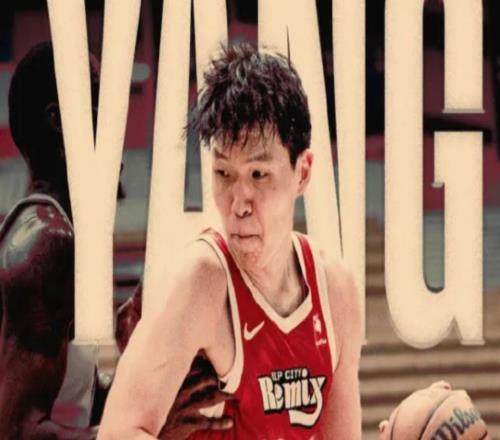 单臂暴扣得手！杨瀚森背靠背轰15分9篮板，还需要提高