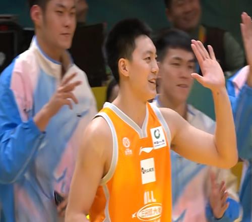 恭喜胡明轩！达成新成就，比肩广东队名宿朱芳雨