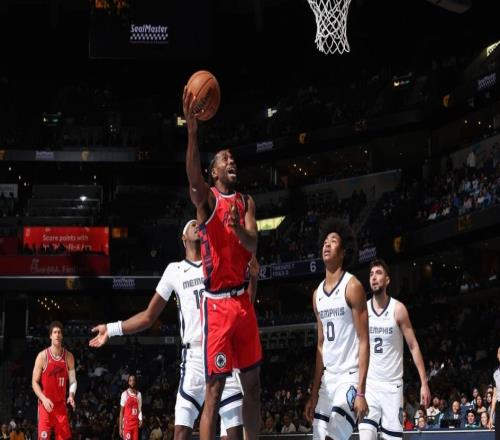 小卡28分钟28分延续纪录！美媒赞健康时无解快船超勇士仅差1胜场