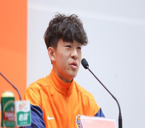 喜讯！16岁邝兆镭完成中超首秀，名嘴董路骄傲宣布：他是我干儿子