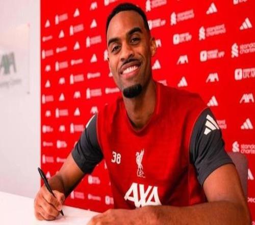 官方：利物浦与赫拉芬贝赫续下长约据悉新合同至2032年