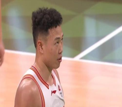 杨鸣：我下课与贺希宁有直接关系他打辽宁两场得了61分