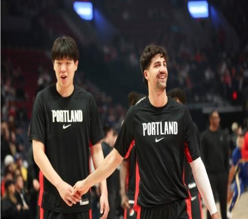 杨瀚森背靠背靠背5+1暴扣！开拓者送步行者9连败阿夫迪亚18+8