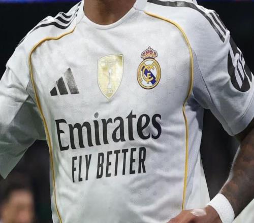 阿斯：皇马正推进球衣核心赞助商续约工作，目标年收入3亿欧