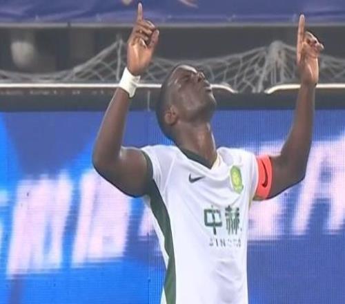 法比奥庆祝联赛开门红：完美开局，感谢所有到场支持我们的人