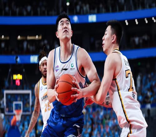 CBA现役最容易受伤的六位球员！全部都是大合同，北京独占三人