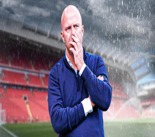 斯洛特面临下课风险，利物浦遭“重大”打击，核心球员已心生不满