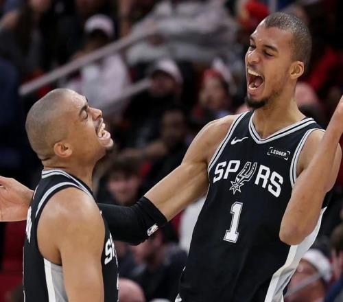 14胜1负，六项数据联盟第一！马刺这架势，完全是奔着总冠军去的