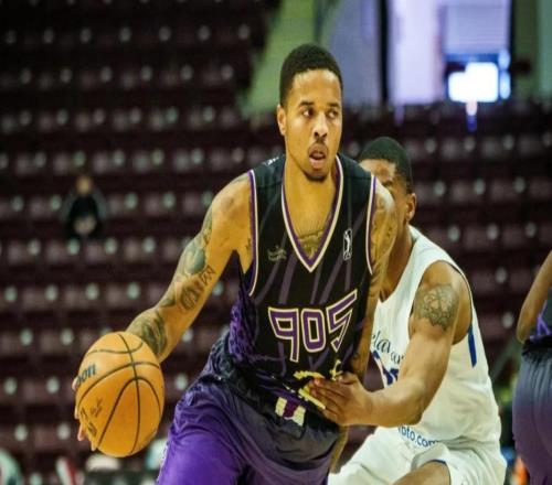 复出首秀仅得4分5助攻！前状元后卫真的废了，不会回到NBA