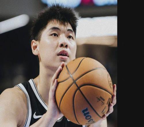 韧带撕裂！正式裁掉！NBA生涯被毁掉了