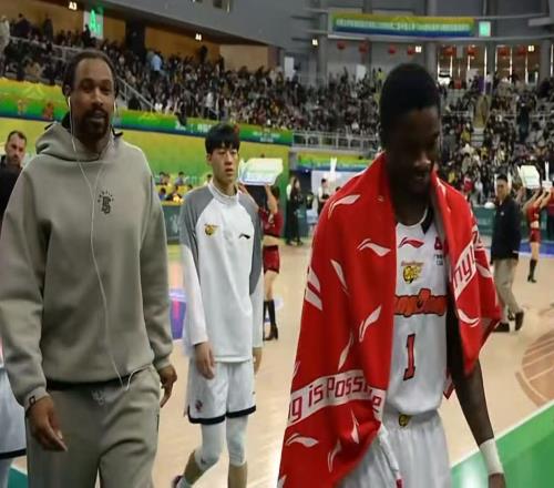 终于来了！广东最强小外援驰援杜锋，能打爆新疆魔鬼主场